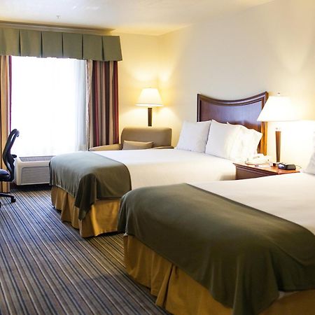 Holiday Inn Express Turlock By Ihg Dış mekan fotoğraf