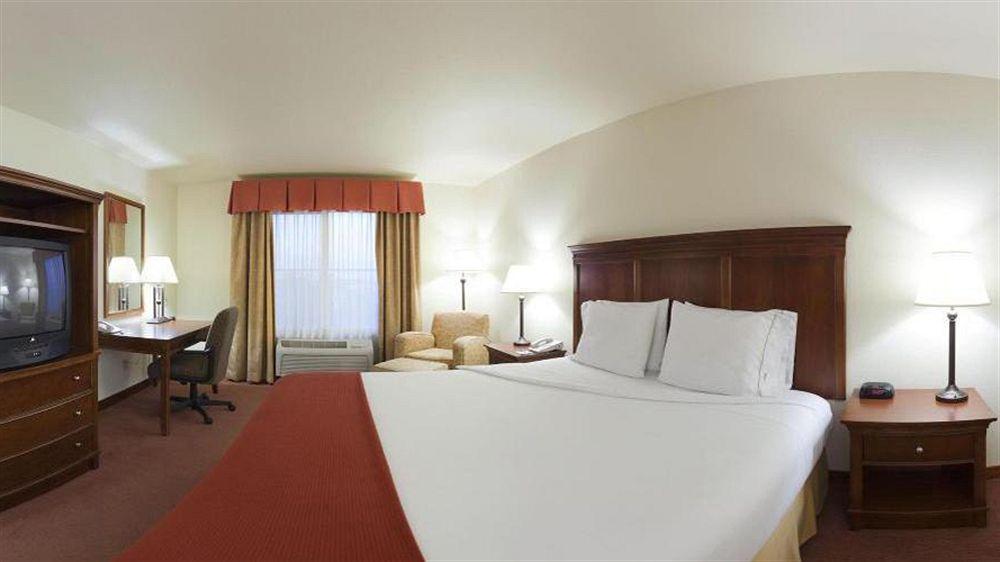Holiday Inn Express Turlock By Ihg Dış mekan fotoğraf