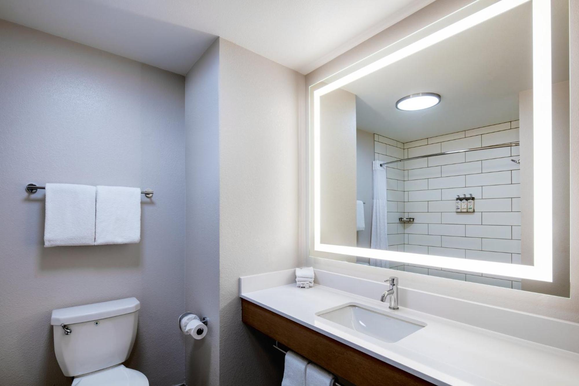 Holiday Inn Express Turlock By Ihg Dış mekan fotoğraf