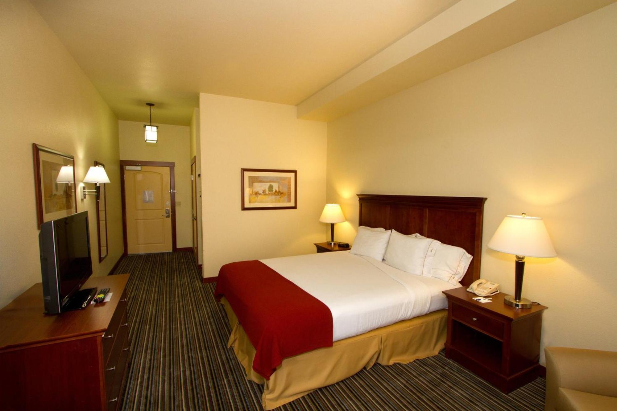 Holiday Inn Express Turlock By Ihg Dış mekan fotoğraf