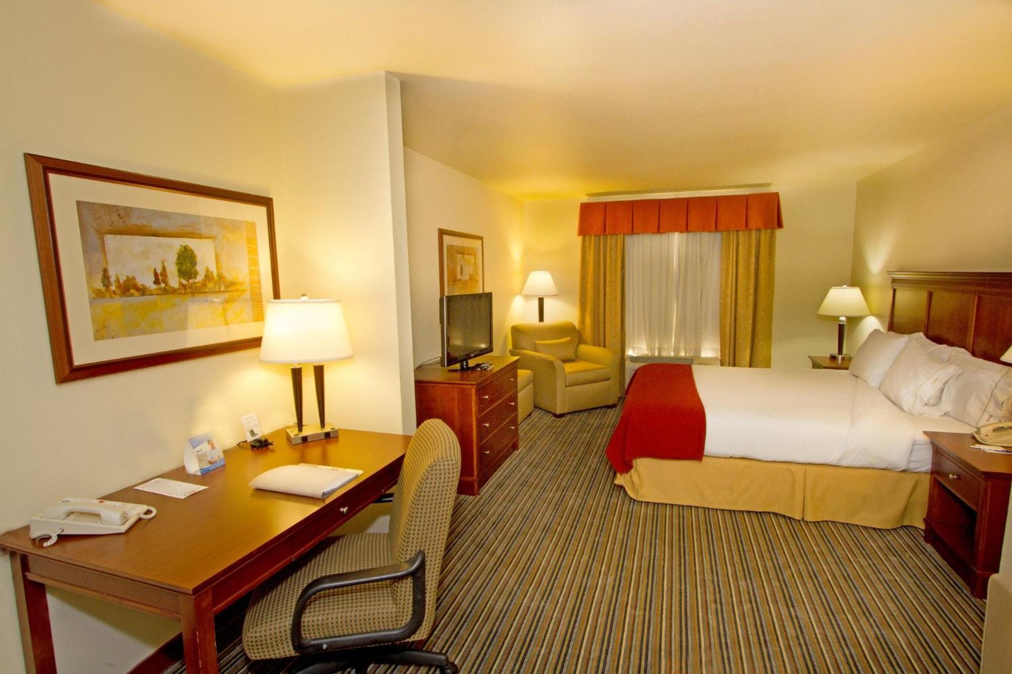 Holiday Inn Express Turlock By Ihg Dış mekan fotoğraf