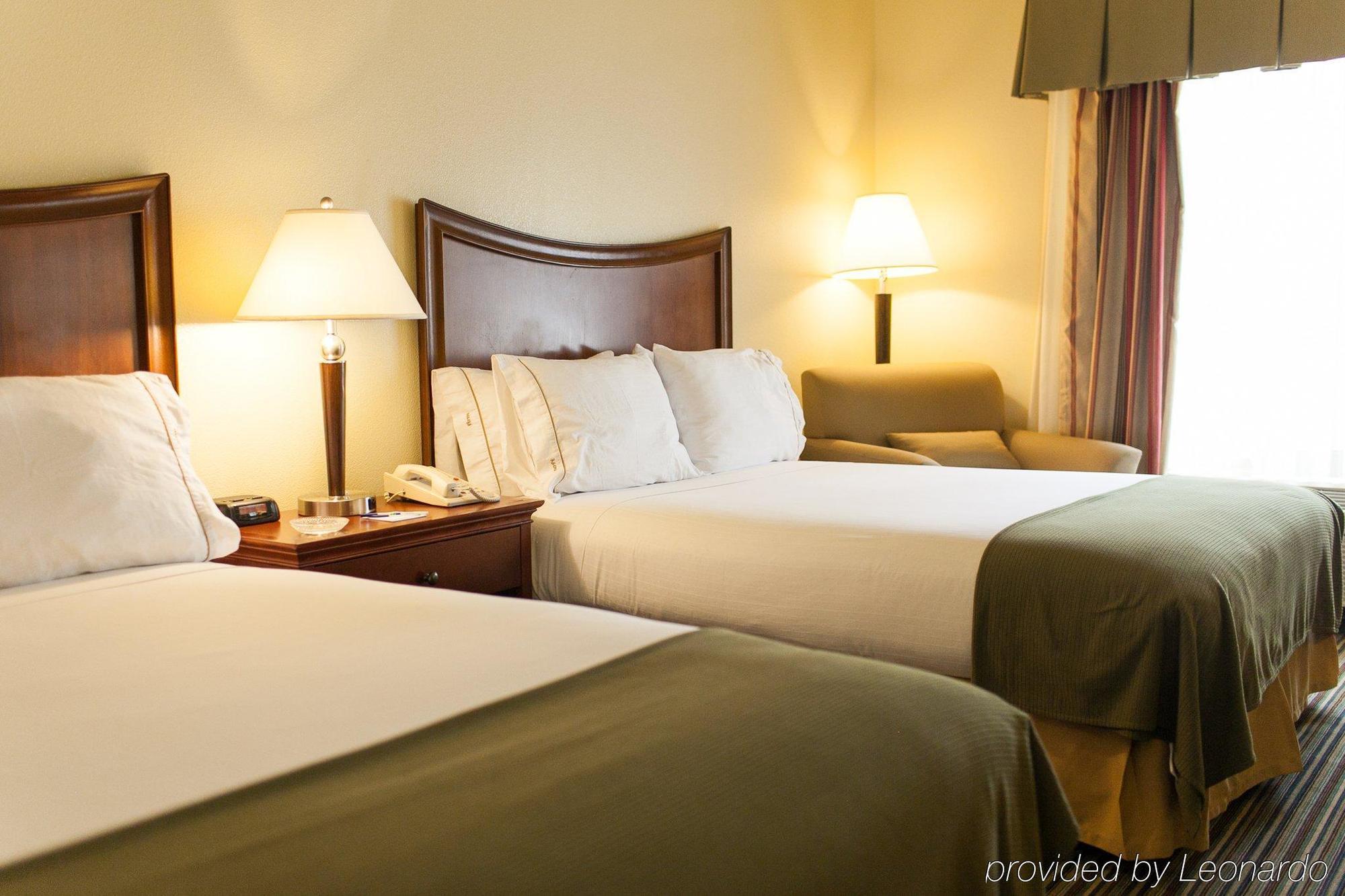 Holiday Inn Express Turlock By Ihg Dış mekan fotoğraf