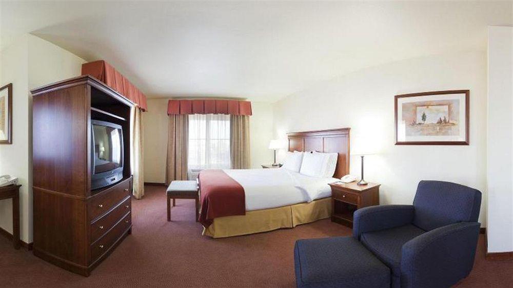 Holiday Inn Express Turlock By Ihg Dış mekan fotoğraf
